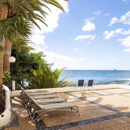 Home2book Cozy Seaside With Stunning Views *