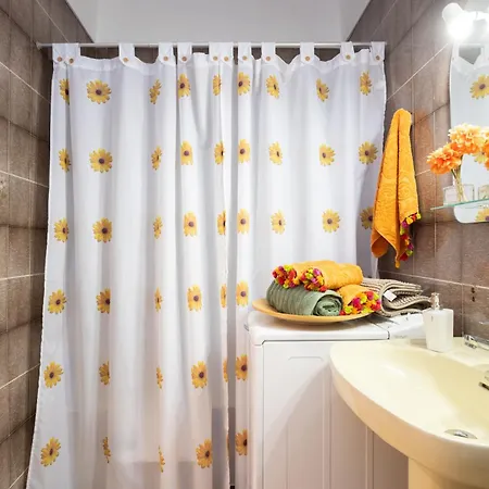 Daire Home2book Cozy Seaside With Stunning Views