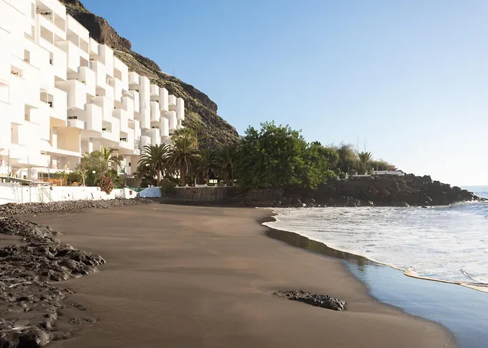 Home2book Cozy Seaside With Stunning Views *