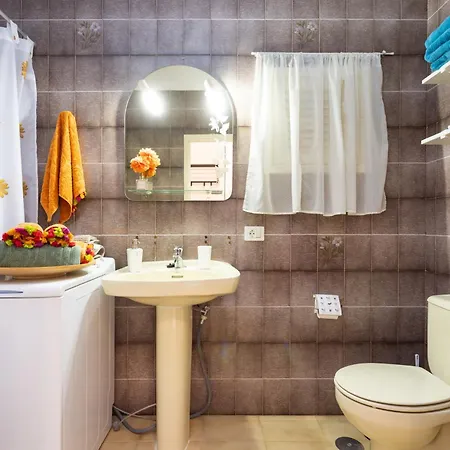 Home2book Cozy Seaside With Stunning Views *