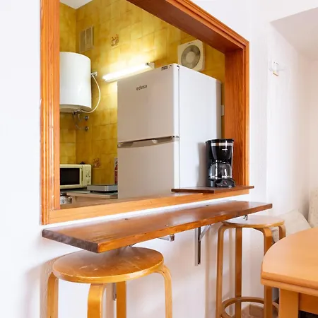 Home2book Cozy Seaside With Stunning Views Lägenhet